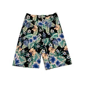 Counterparts Super Stretch Floral Teal NWT Pull On Womens Long Shorts Size Small